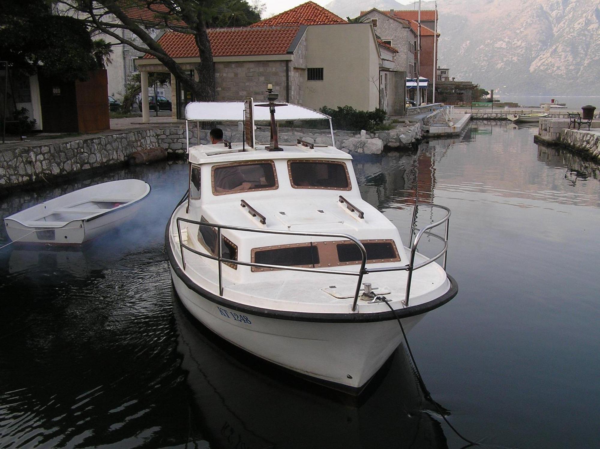 Djurovic Apartments Montenegro Kotor Eksteriør bilde