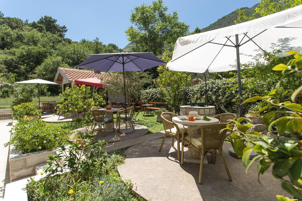 Djurovic Apartments Montenegro Kotor Eksteriør bilde
