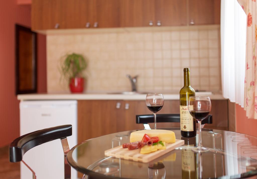 Djurovic Apartments Montenegro Kotor Eksteriør bilde