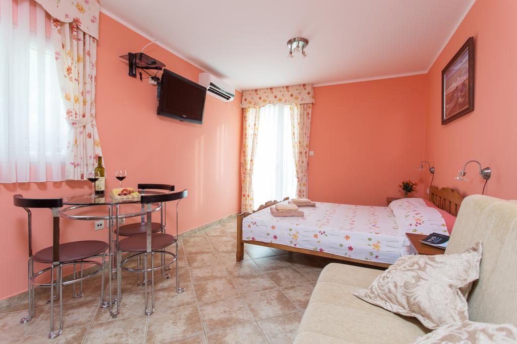 Djurovic Apartments Montenegro Kotor Eksteriør bilde