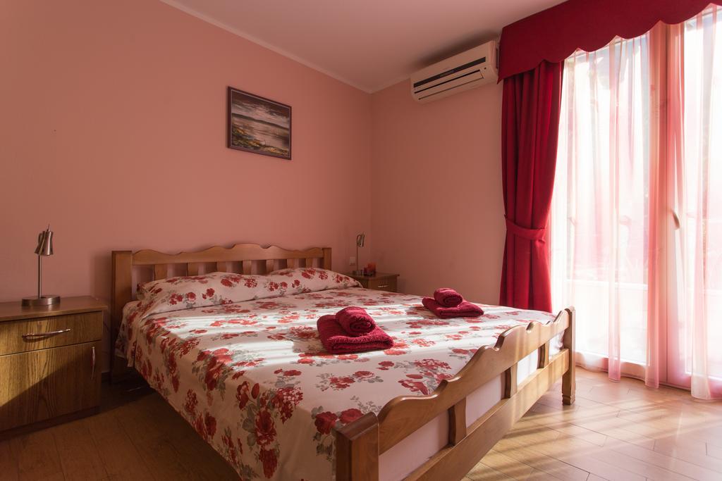Djurovic Apartments Montenegro Kotor Eksteriør bilde